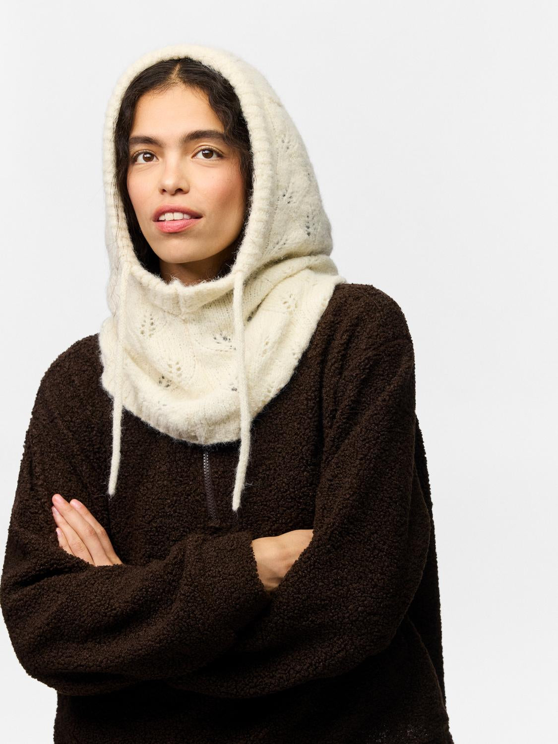 model_shot-front